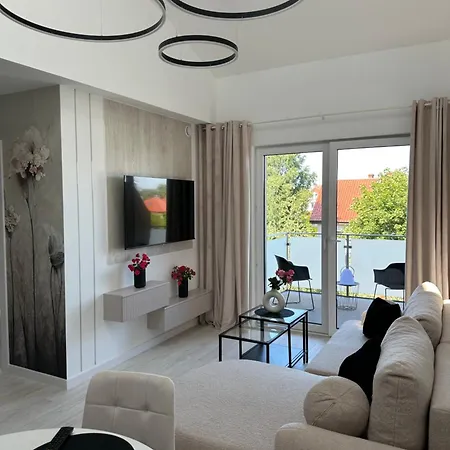 公寓 Nowy Z Dwoma Sypialniami I Garazem *