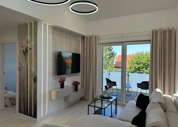 Nowy Z Dwoma Sypialniami I Garazem Apartment *